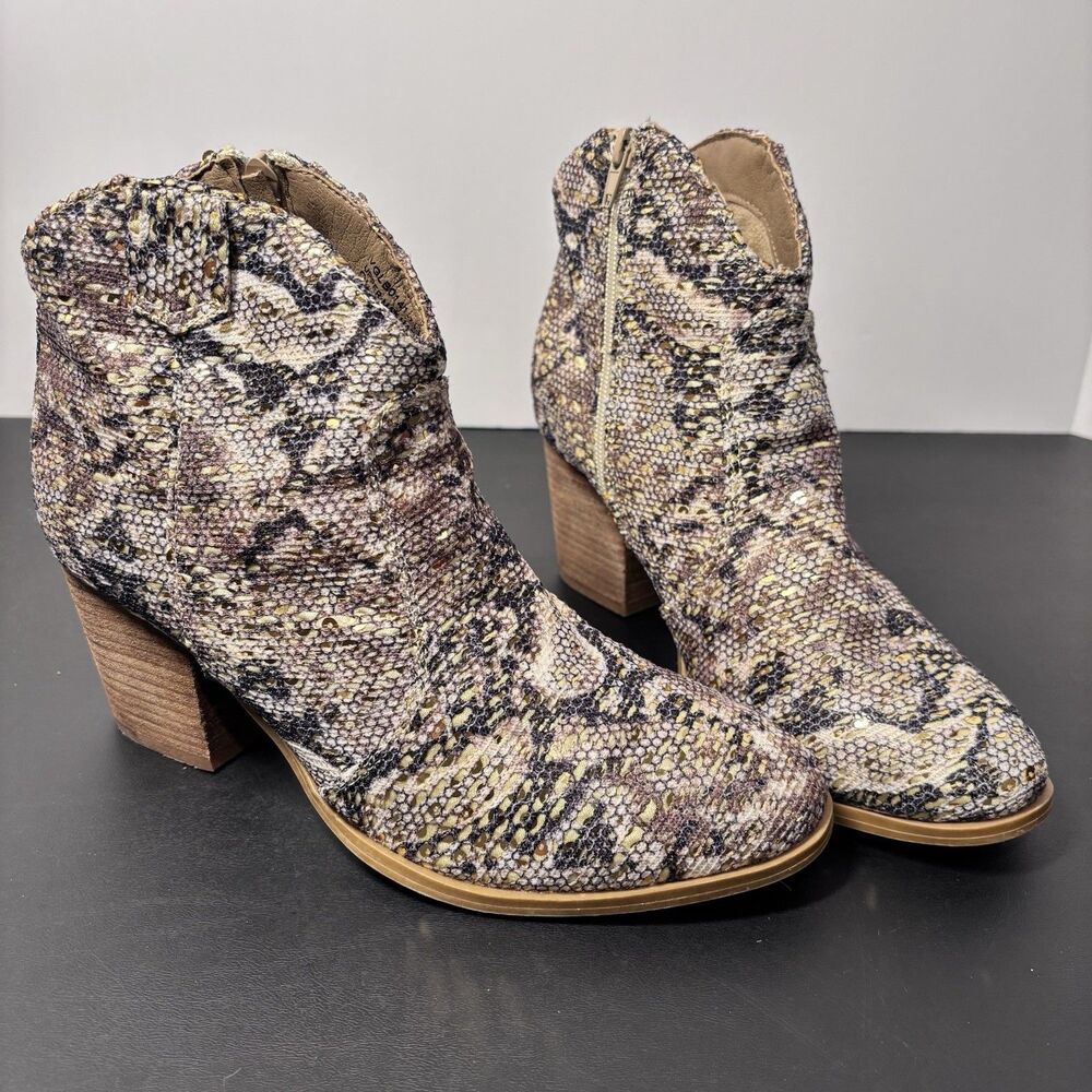 Very G Women Size 8.5 Sprinkle Snake Print Ankle Booties Gold Sequin Boho Boots